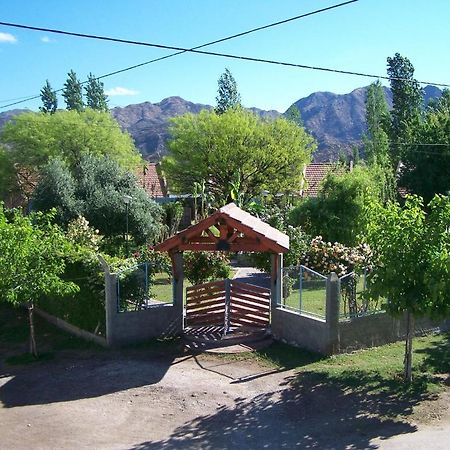 Cabanas Y Hotel Ebemys San Agustín de Valle Fértil Exterior foto